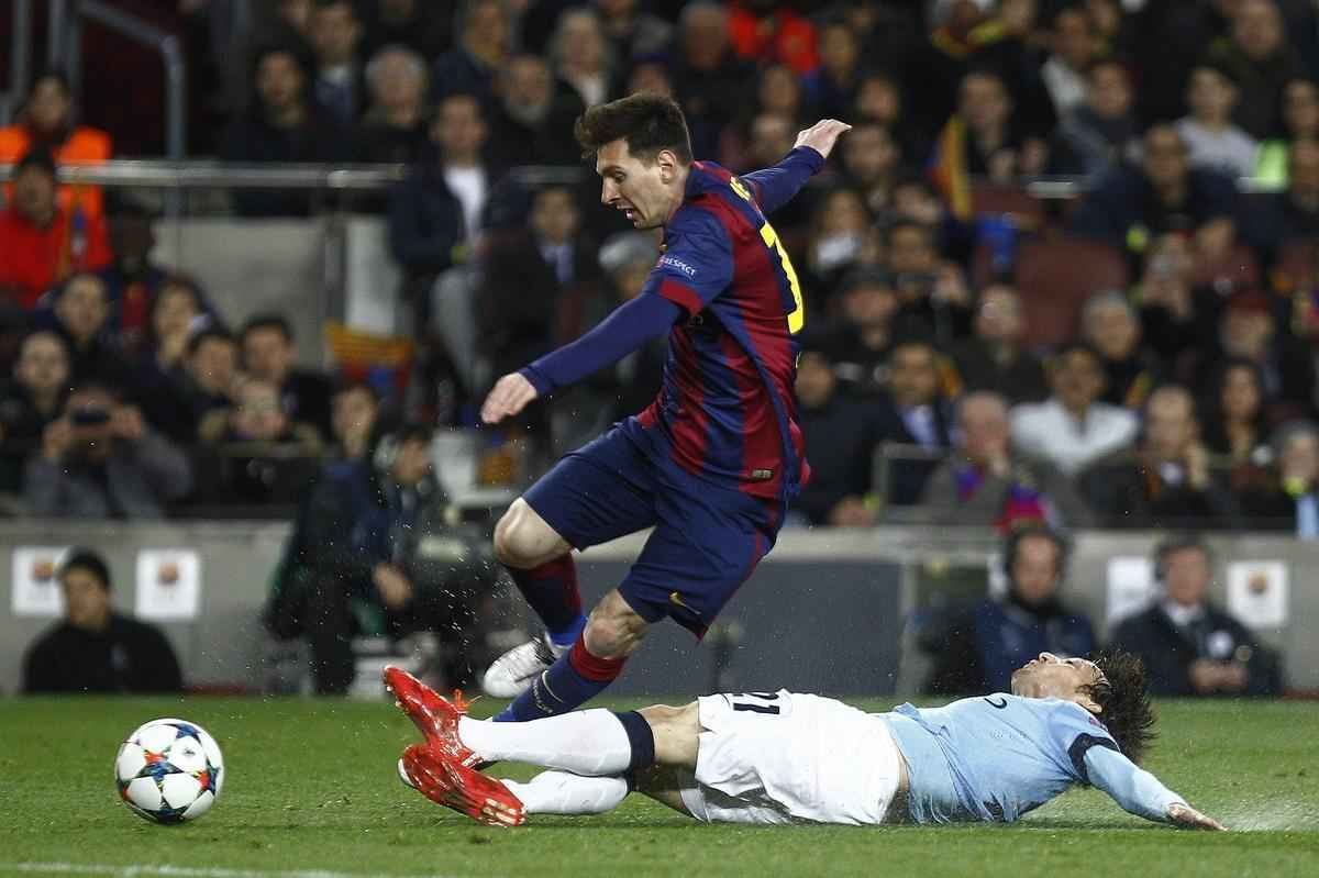 Imagens do duelo entre Barcelona e Manchester City, no Camp Nou, pela Liga dos Campees