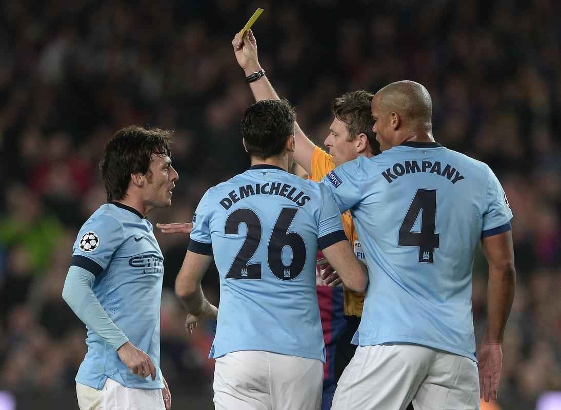 Imagens do duelo entre Barcelona e Manchester City, no Camp Nou, pela Liga dos Campees