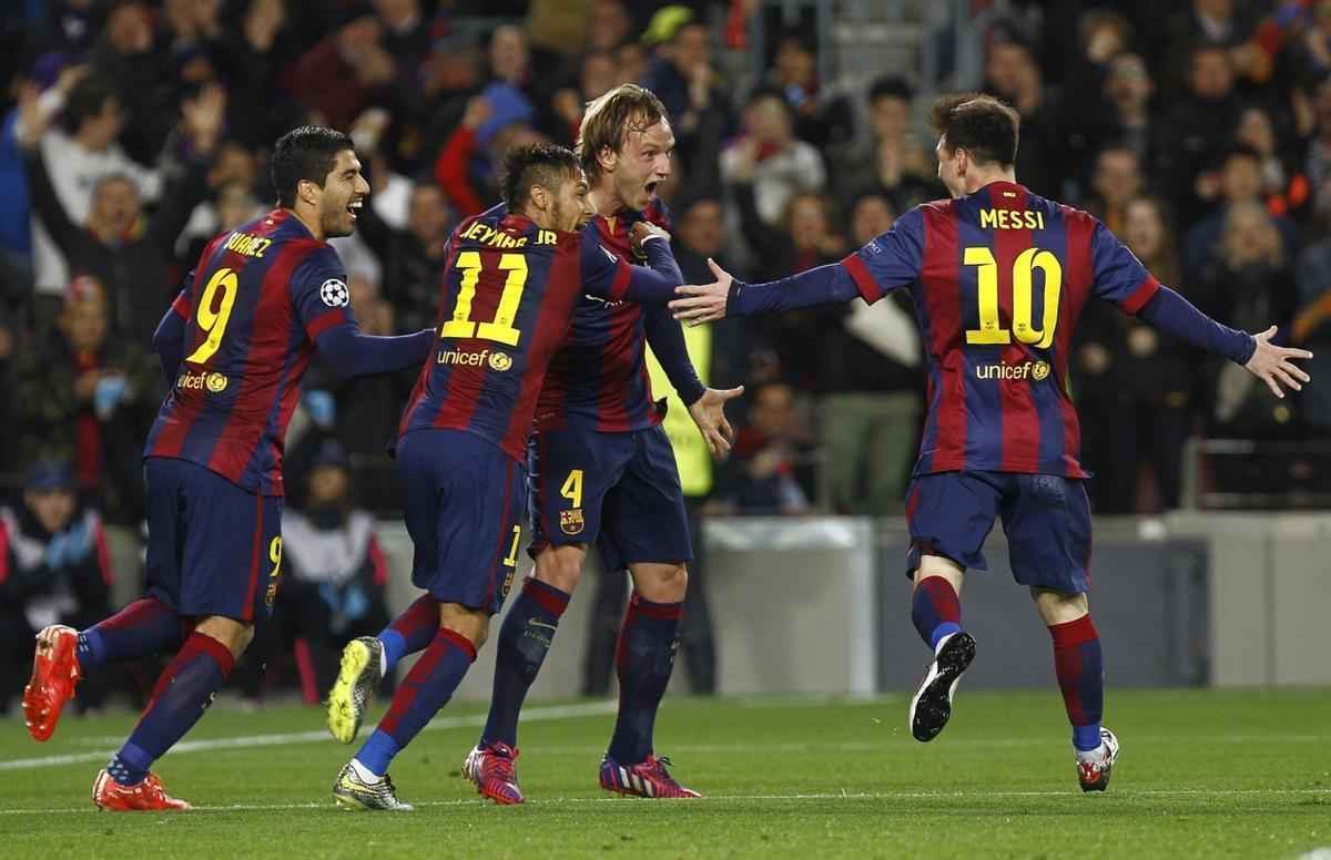 Imagens do duelo entre Barcelona e Manchester City, no Camp Nou, pela Liga dos Campees