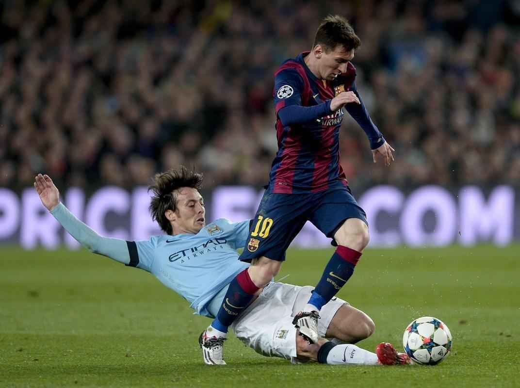Imagens do duelo entre Barcelona e Manchester City, no Camp Nou, pela Liga dos Campees