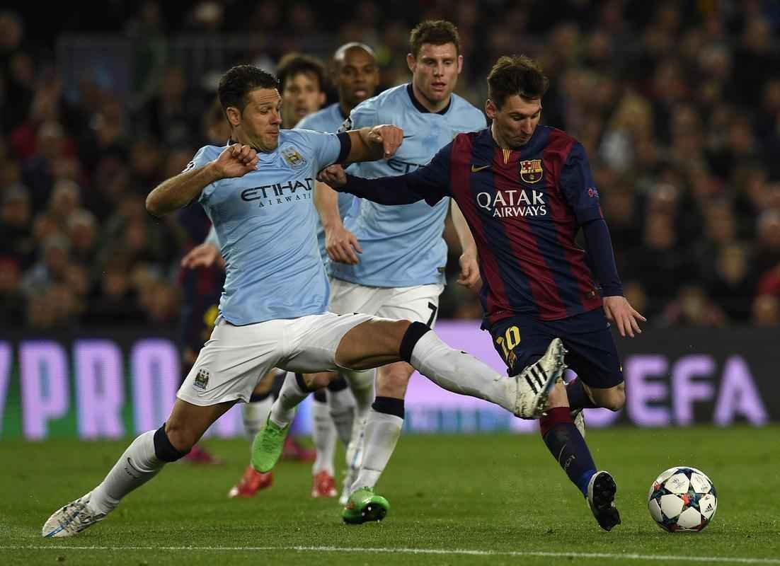 Imagens do duelo entre Barcelona e Manchester City, no Camp Nou, pela Liga dos Campees