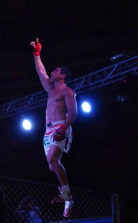 Leandro Higo 'Pitbull' (13-2), 25, Natal, RN - Peso-Galo