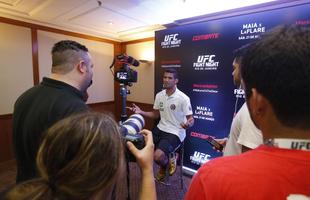 Imagens do Media Day do UFC Fight Night 62 - Lo Santos concede entrevista