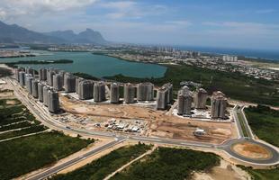 Vila dos Atletas, que tambm est sendo erguida na Barra da Tijuca