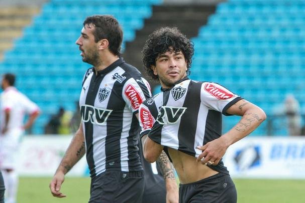 Com dois gols de Luan e um de Lucas Pratto, Atlético goleia Tombense por 3 a 0