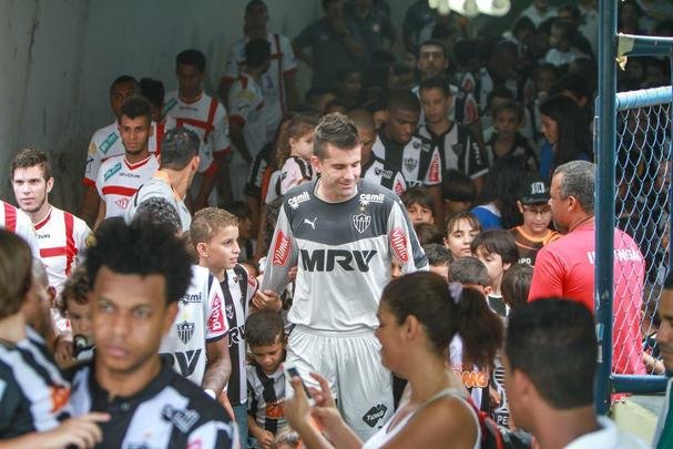 Com dois gols de Luan e um de Lucas Pratto, Atlético goleia Tombense por 3 a 0