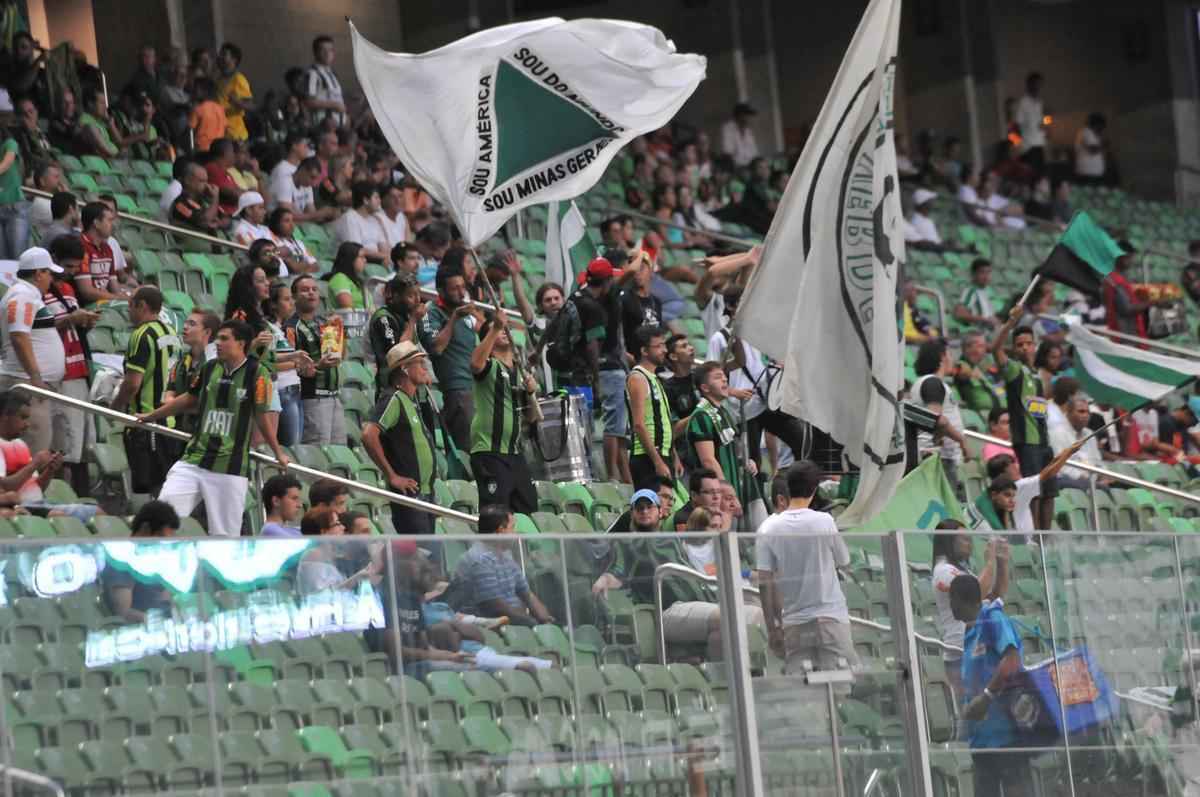 Fotos da torcida do Amrica no clssico contra o Cruzeiro, no Independncia, pelo Campeonato Mineiro