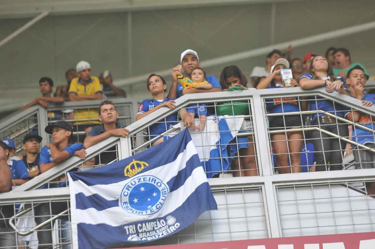 Fotos da torcida do Cruzeiro no clssico contra o Amrica, no Independncia, pelo Campeonato Mineiro