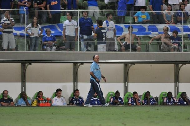 Imagens do clssico entre Amrica e Cruzeiro, no Independncia, pela nona rodada do Mineiro