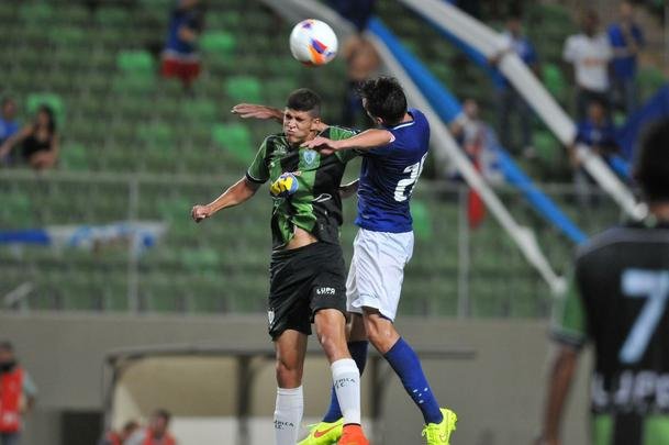 Imagens do clssico entre Amrica e Cruzeiro, no Independncia, pela nona rodada do Mineiro