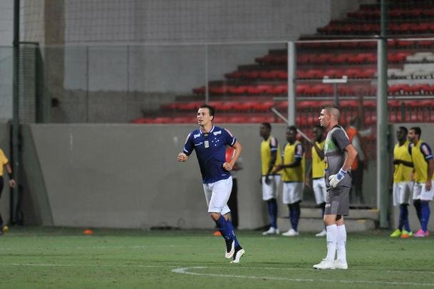 Imagens do clssico entre Amrica e Cruzeiro, no Independncia, pela nona rodada do Mineiro