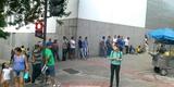 Torcedores fizeram fila para comprar ingressos de ltima hora para o jogo Minas x Praia