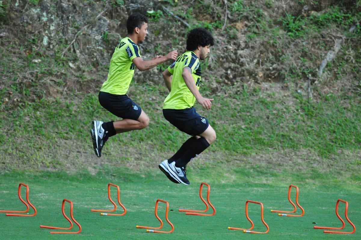 Fotos do treino do Atltico no dia de seu aniversrio de 107 anos