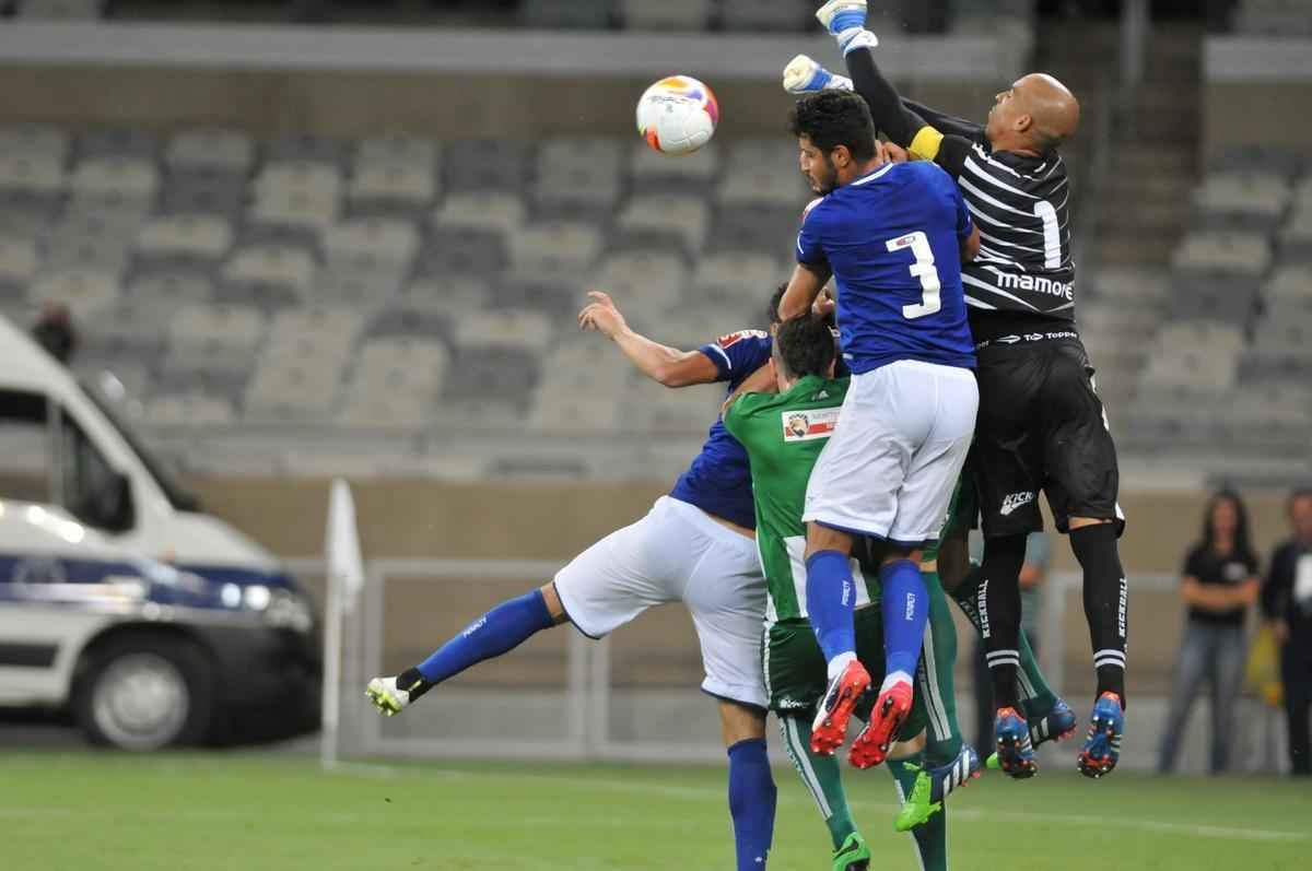 Fotos do jogo entre Cruzeiro e Mamor pela oitava rodada do Campeonato Mineiro