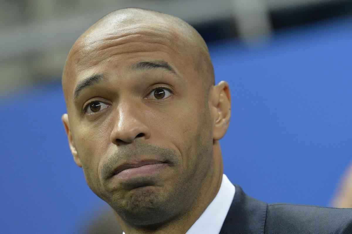 Federao Francesa de Futebol homenageou jogadores que tm no histrico mais de cem jogos pela seleo nacional: Marcel Desailly, Didier Deschamps, Thierry Henry (na foto), Lilian Thuram, Patrick Vieira e Zinedine Zidane