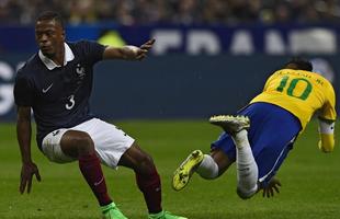 Imagens do jogo amistoso entre França e Brasil no Stade de France