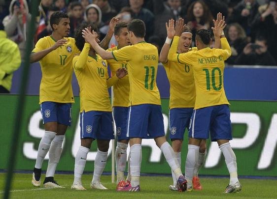 Imagens do jogo amistoso entre França e Brasil no Stade de France - na foto, comemoração do gol de Neymar