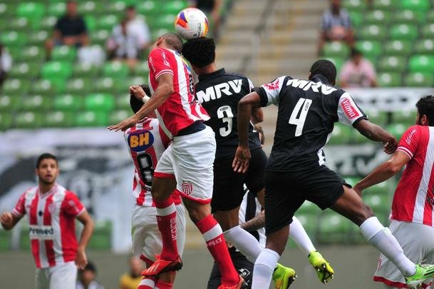 Atltico x Villa Nova pela penltima rodada da fase de classificao do Campeonato Mineiro