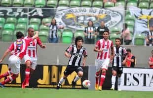 Atltico x Villa Nova pela penltima rodada da fase de classificao do Campeonato Mineiro