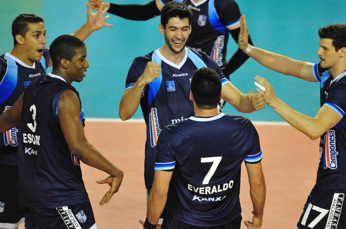 Cruzeiro venceu o Minas com parciais de 25/22, 25/11 e 25/19 na Arena JK, em Belo Horizonte