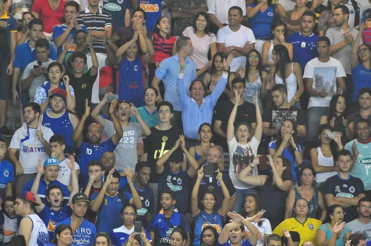 Cruzeiro venceu o Minas com parciais de 25/22, 25/11 e 25/19 na Arena JK, em Belo Horizonte