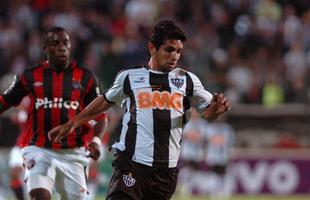 Guilherme estreou pelo Galo no dia 21 de maio de 2011, contra o Atltico-PR, pelo Campeonato Brasileiro