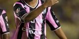Vida atribulada de Ronaldinho no Mxico inspira polmicas e craque mantm assdio de torcedores