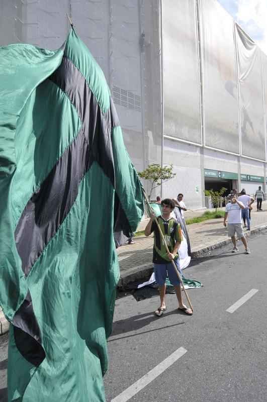 Fotos da torcida do Amrica no Independncia antes e durante o jogo contra o Democrata
