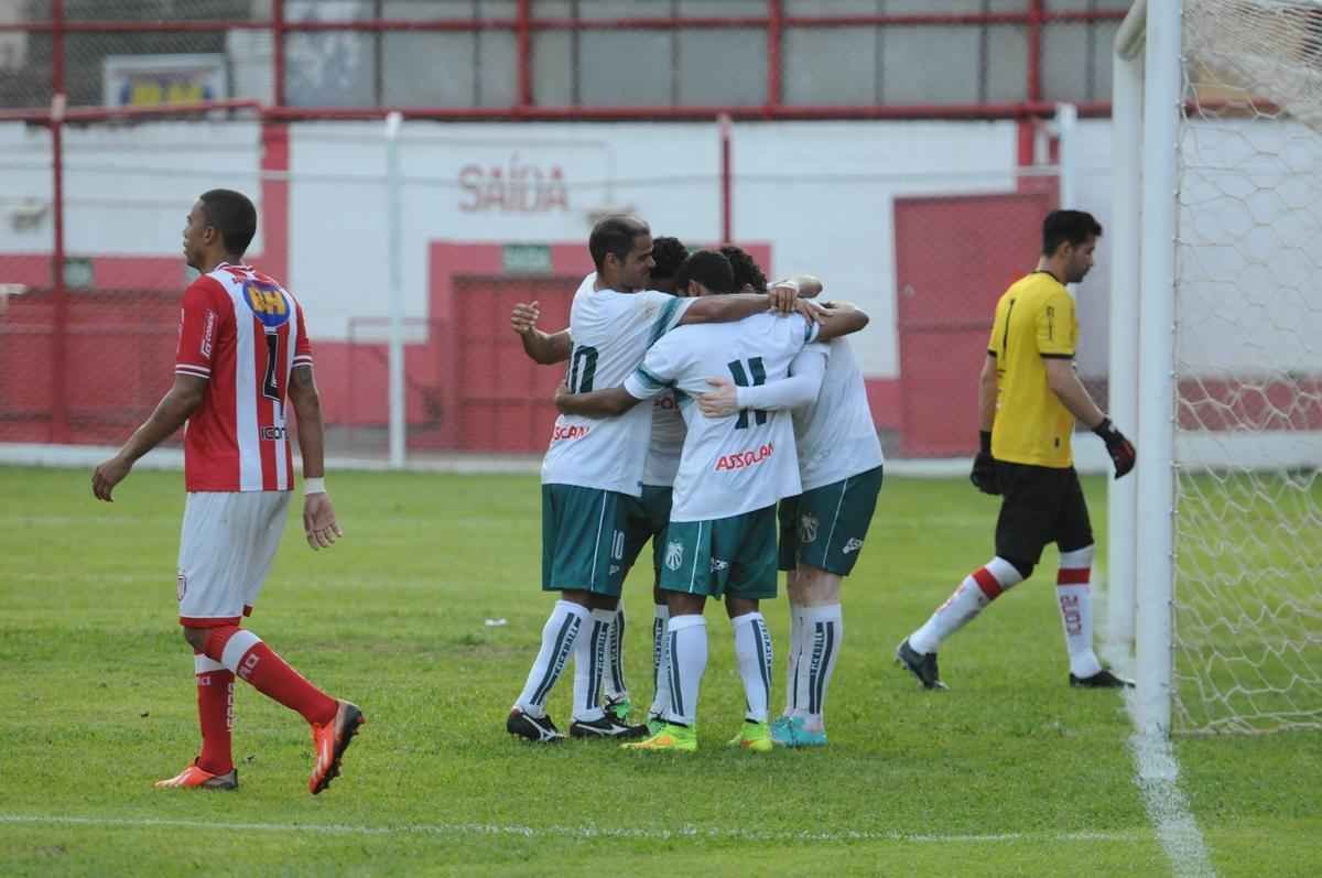 Em Nova Lima, Caldense venceu Villa Nova por 1 a 0 com gol do atacante Cristiano e terminou a primeira fase do Campeonato Mineiro na liderana