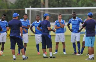 Clube celeste treinou visando ao jogo com o Mineros, na quarta-feira, no Mineiro