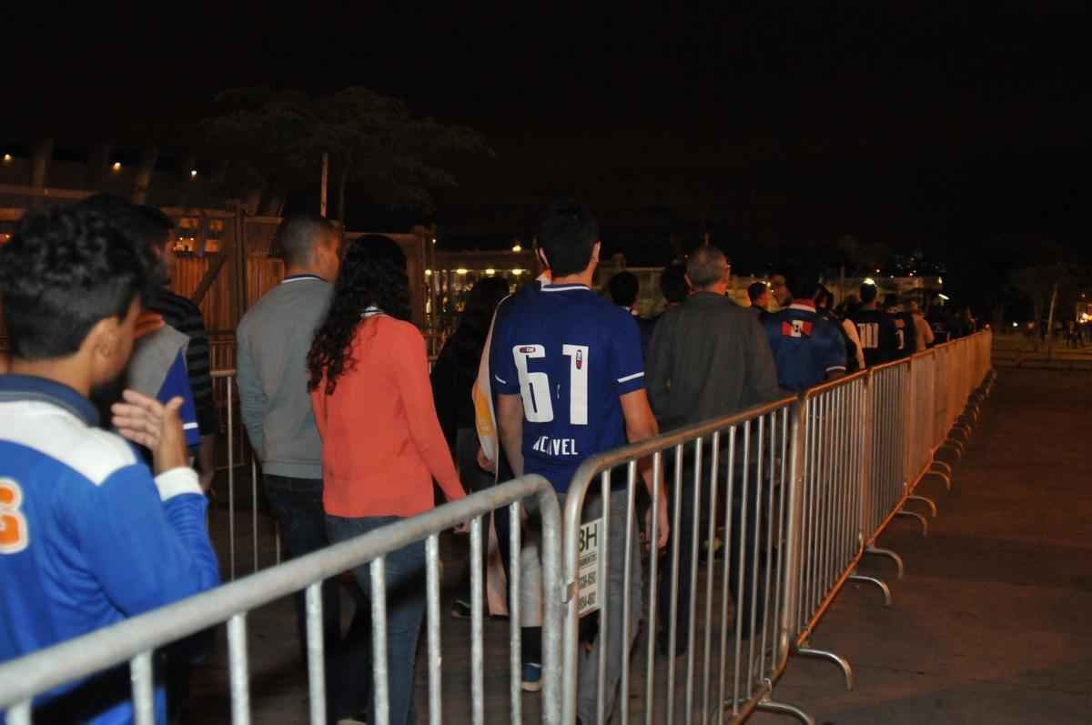 Imagens da torcida do Cruzeiro na partida contra o Mineros de Guayana da Venezuela na Libertadores