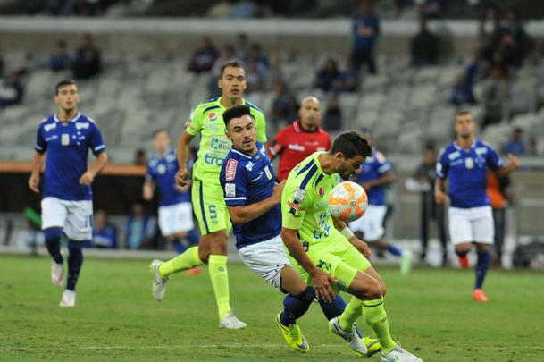 Equipes se enfrentam em jogo vlido pela quarta rodada do grupo 3 da Copa Libertadores