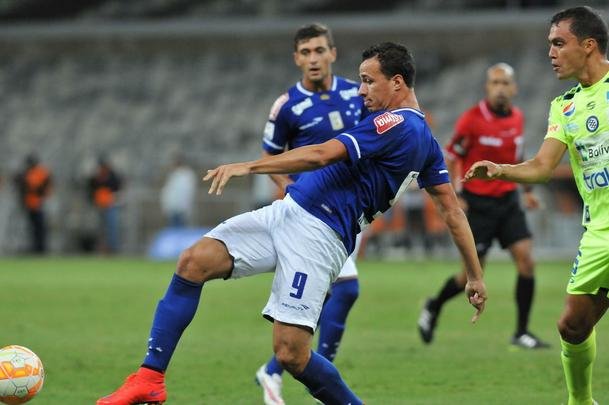 Equipes se enfrentam em jogo vlido pela quarta rodada do grupo 3 da Copa Libertadores