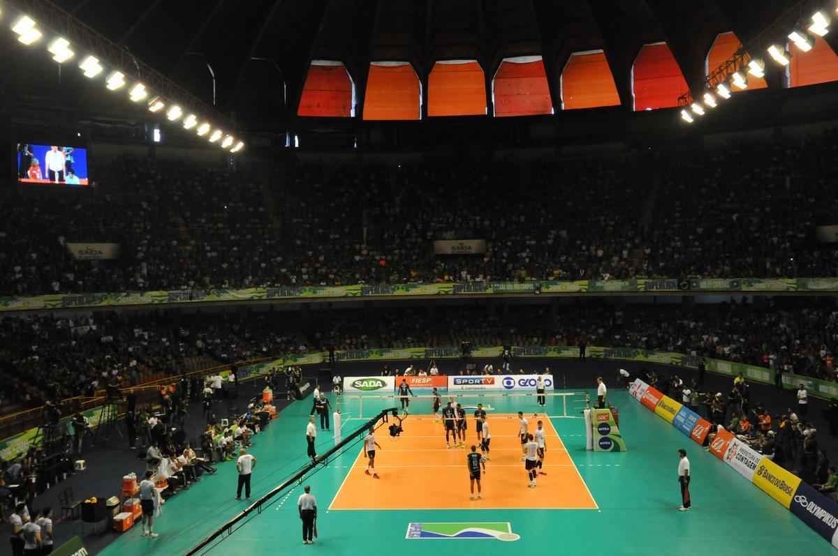 Imagens exclusivas da deciso da Superliga Masculina, no Mineirinho, entre Cruzeiro e Sesi
