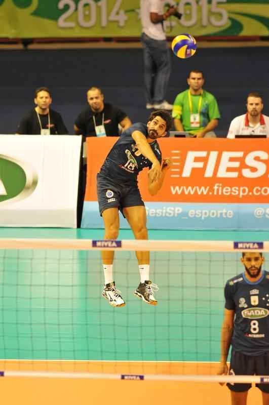 Imagens exclusivas da deciso da Superliga Masculina, no Mineirinho, entre Cruzeiro e Sesi