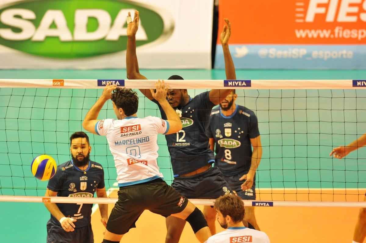 Imagens exclusivas da deciso da Superliga Masculina, no Mineirinho, entre Cruzeiro e Sesi