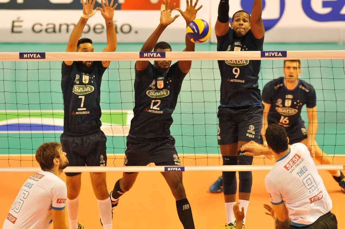 Imagens exclusivas da deciso da Superliga Masculina, no Mineirinho, entre Cruzeiro e Sesi