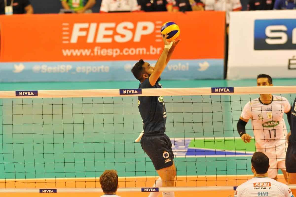 Imagens exclusivas da deciso da Superliga Masculina, no Mineirinho, entre Cruzeiro e Sesi