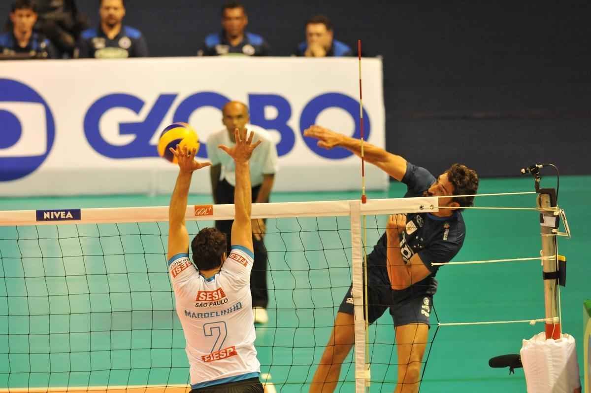 Imagens exclusivas da deciso da Superliga Masculina, no Mineirinho, entre Cruzeiro e Sesi