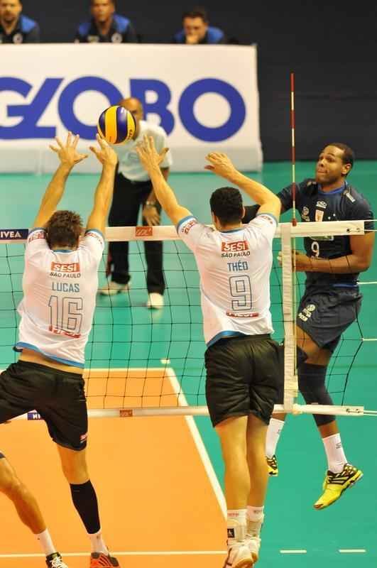 Imagens exclusivas da deciso da Superliga Masculina, no Mineirinho, entre Cruzeiro e Sesi