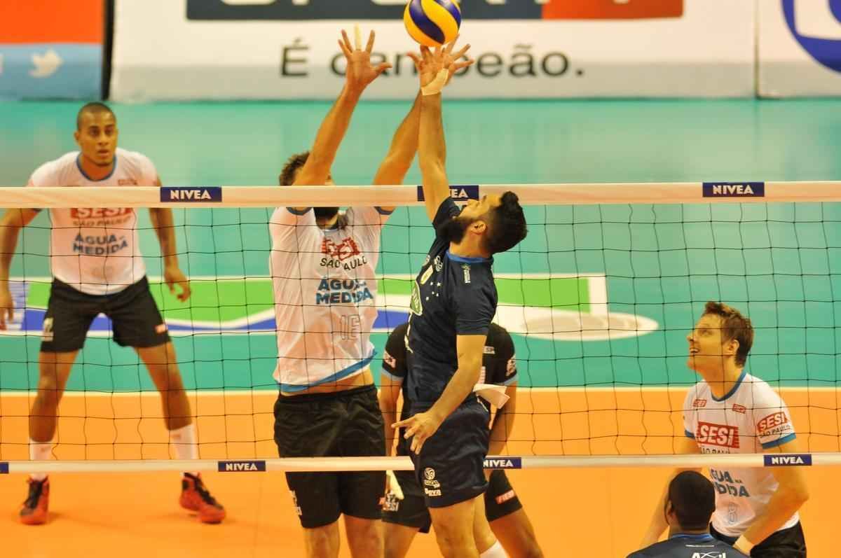 Imagens exclusivas da deciso da Superliga Masculina, no Mineirinho, entre Cruzeiro e Sesi