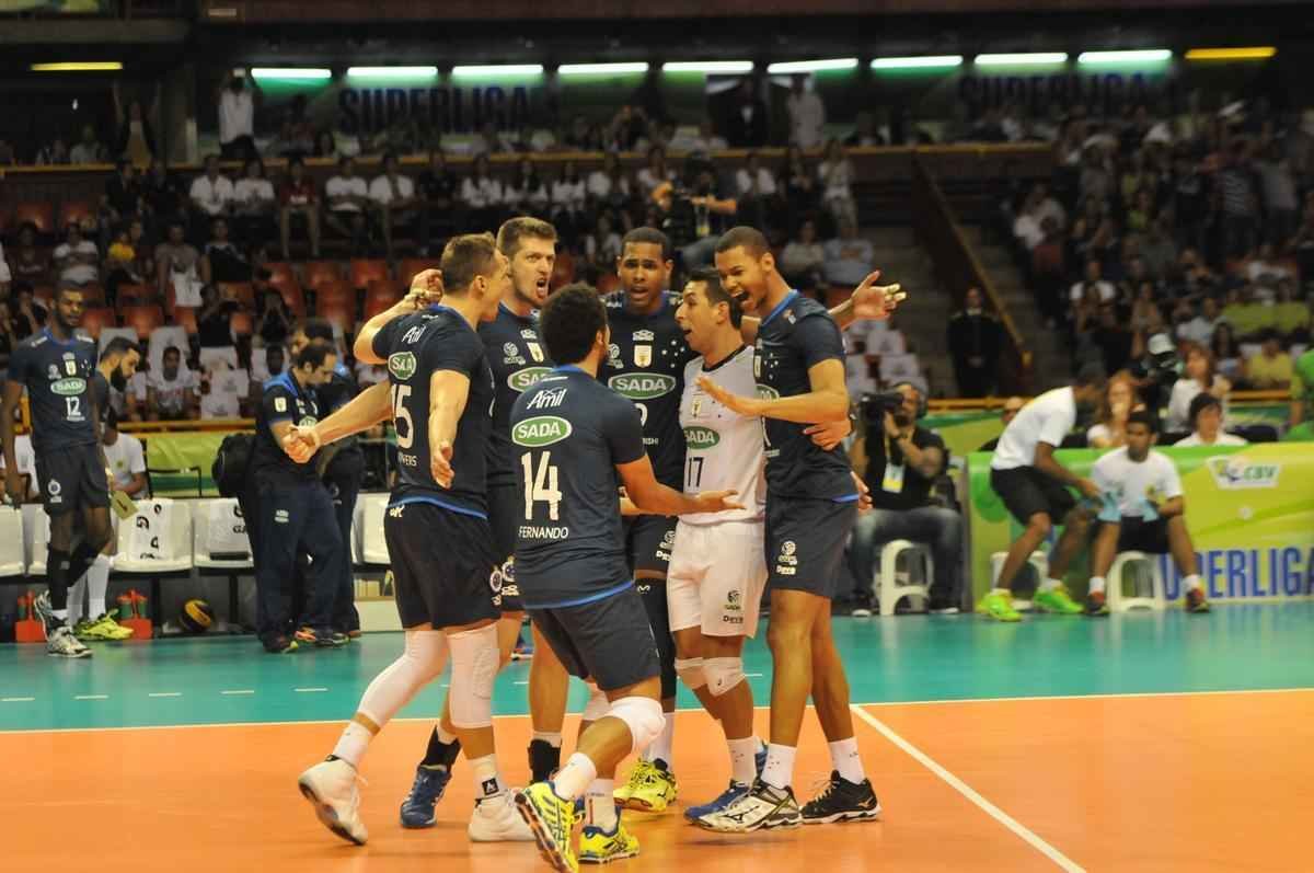 Imagens exclusivas da deciso da Superliga Masculina, no Mineirinho, entre Cruzeiro e Sesi