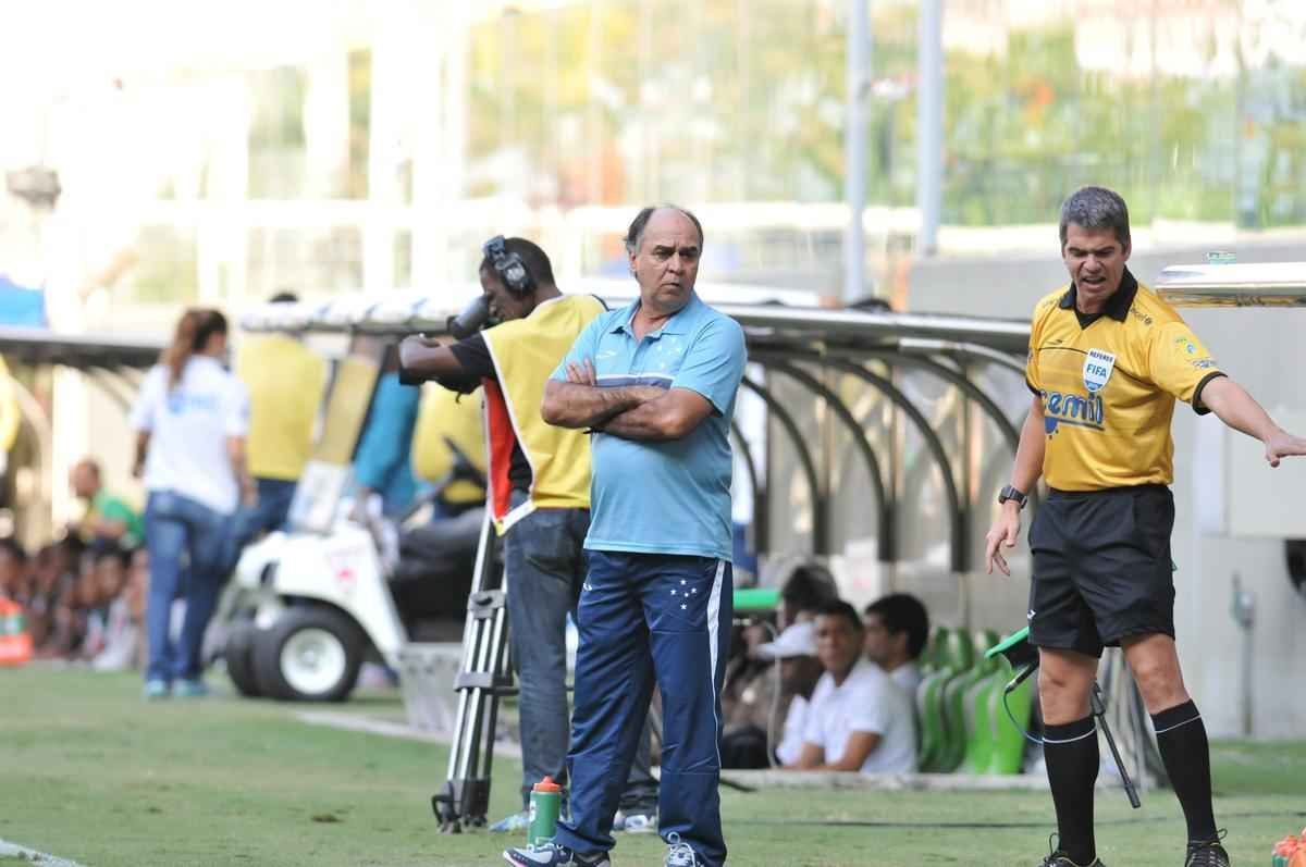 Imagens do clssico entre Atltico e Cruzeiro no Independncia. Partida  a primeira da semifinal do Campeonato Mineiro