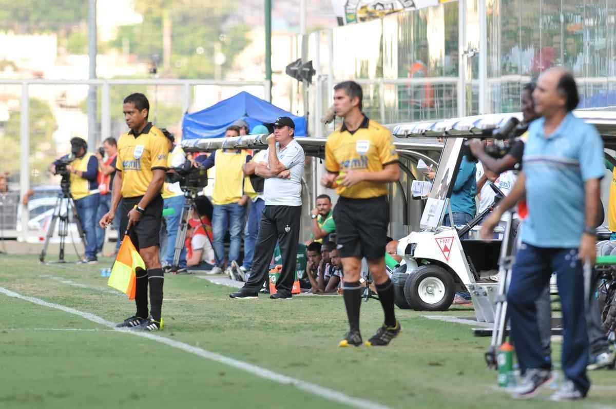 Imagens do clssico entre Atltico e Cruzeiro no Independncia. Partida  a primeira da semifinal do Campeonato Mineiro