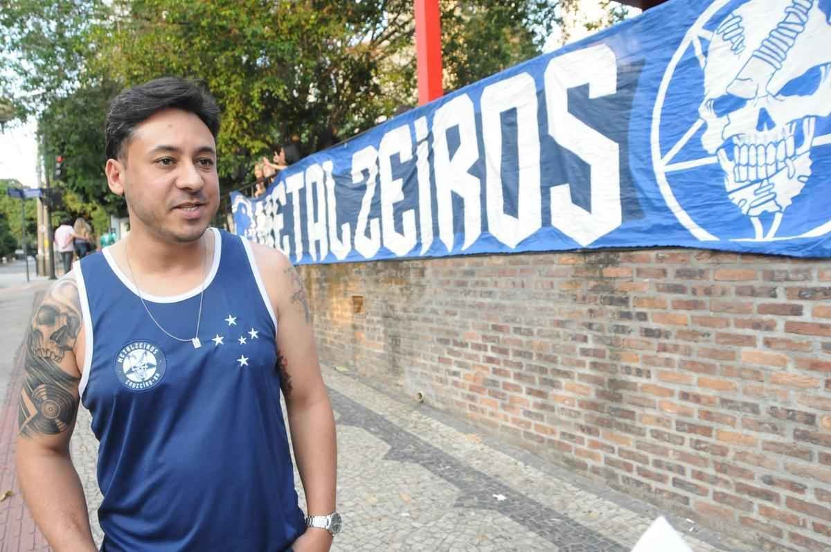 Cruzeirenses acompanham o clssico mineiro em bares de Belo Horizonte