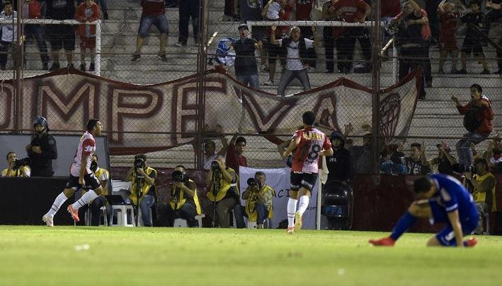 Equipes se enfrentam no estádio El Palacio, em jogo válido pela quinta rodada do grupo 3 da Libertadores