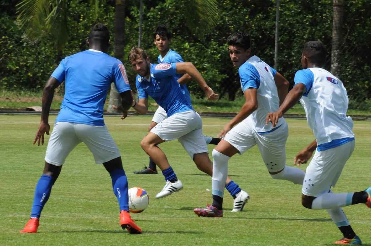 Equipe se prepara para o clssico contra o Atltico, no domingo, pela semifinal do Campeonato Mineiro