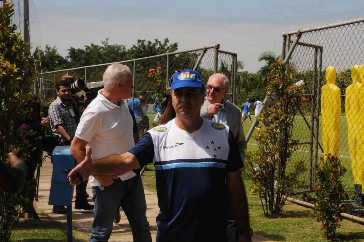 Tcnico Marcelo Oliveira no confirmou escalao do Cruzeiro para o clssico deste domingo