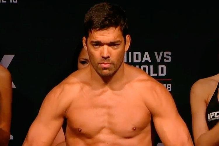 Imagens das encaradas e dos bastidores da pesagem do UFC em Newark - Lyoto Machida bate o peso