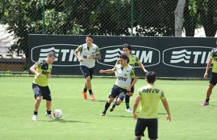 Jogadores do Atltico fazem ltimo treino antes do clssico decisivo com o Cruzeiro